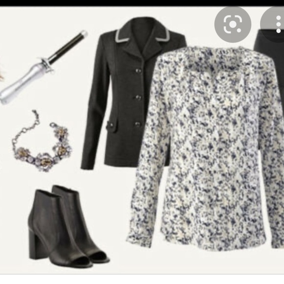 CAbi Tops - CABI style #3094 Shatter Long Sleeve printed split neck top sz M